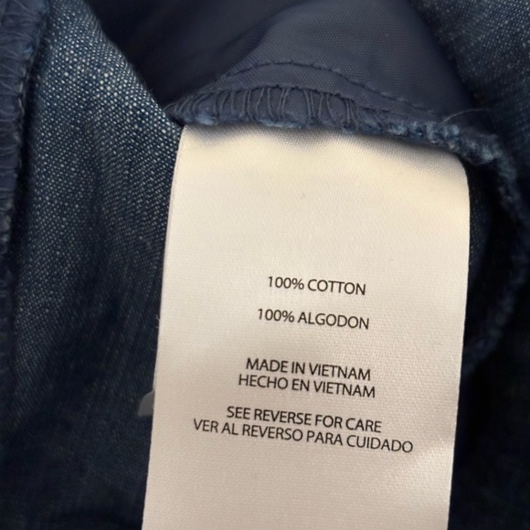 Isaac Mizrahi Blue Jean Shorts Relaxed Fit - Picture 3 of 9